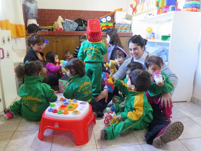 El Jardín Pisa Pisuela recibió la visita del jardín Maternal Municipal