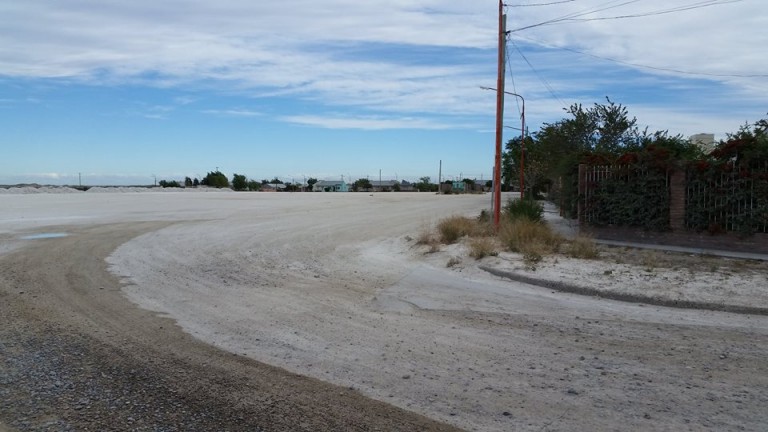 Medio Ambiente provincial suspendió el relleno con calcita en el predio de ALPAT