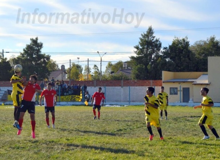 Empate en Las Grutas. Triunfo de Independiente y Unión en SAO