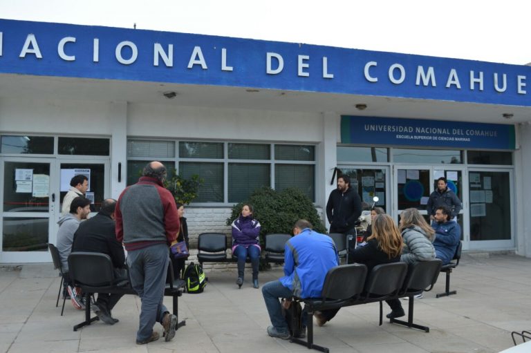 Docentes de la Universidad del Comahue de San Antonio Oeste en estado de alerta y movilización