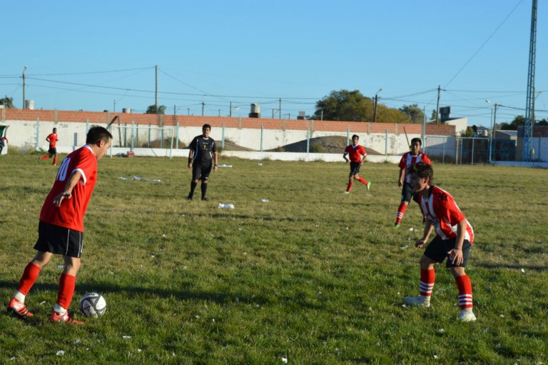 Ganó Unión y se trepó a la punta