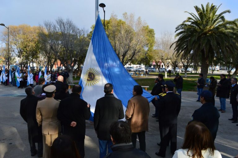 En San Antonio Oeste se conmemoró el Día de la Bandera