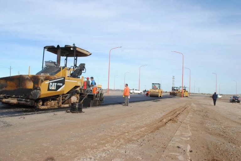 Continúan los trabajos en la zona de la ex curva peligrosa