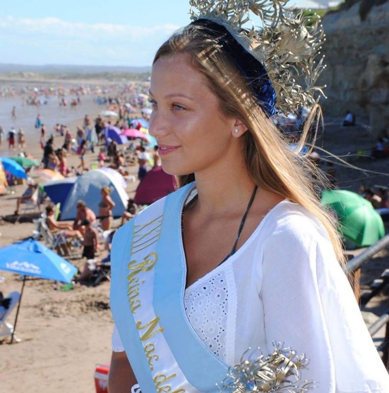 Sasha Felgueras Mirano renunció como «Reina Nacional del Golfo Azul»