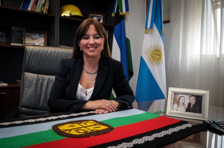 En el bicentenario, entre el federalismo soñado y el centralismo de la metrópoli