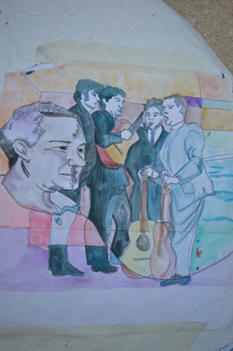 111 años de San Antonio Oeste: un mural que representa la canción «Pescador del Golfo»