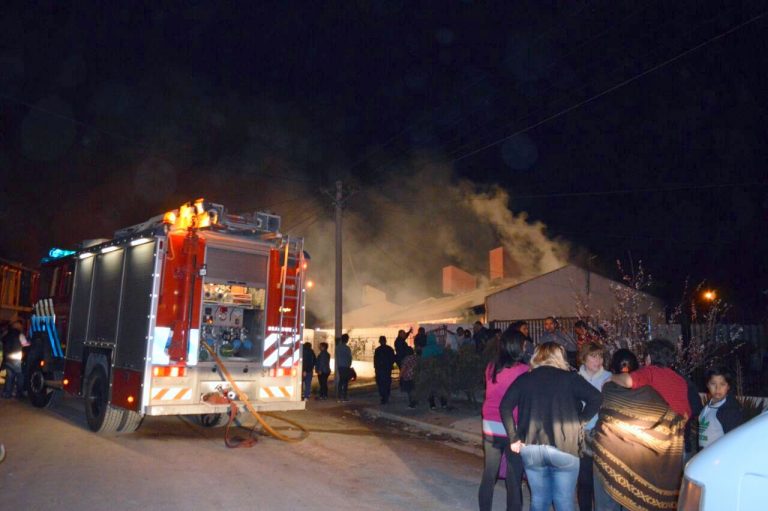 Detienen a mujer sindicada como presunta autora del incendio en barrio Cruz del Sur