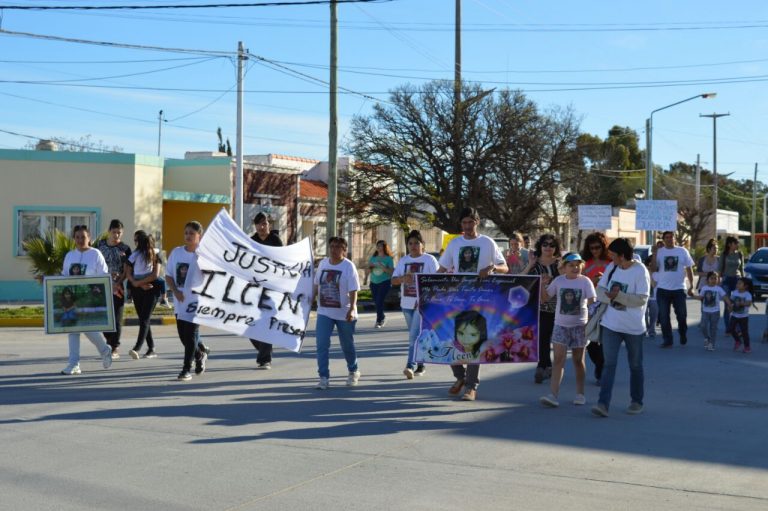 A nueve meses de la muerte de Ilcen Aimé, marcharon para pedir justicia