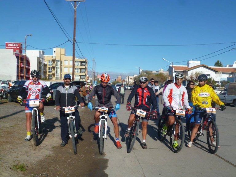 Distintas competencias realizó grupo de Ciclismo Las Grutas