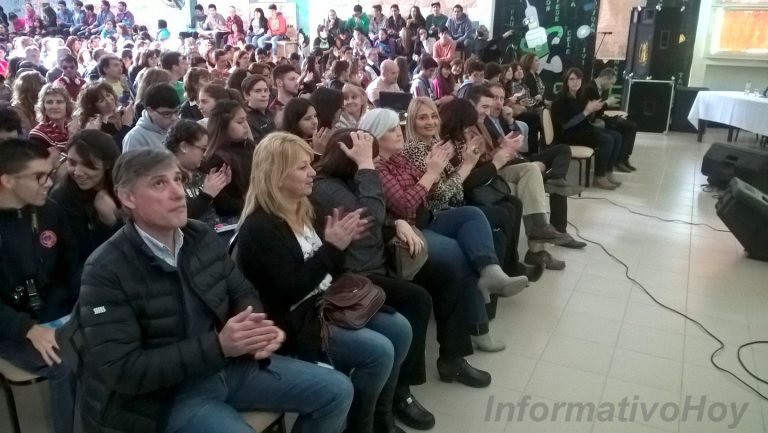 Se debate en Las Grutas sobre la nueva escuela secundaria rionegrina