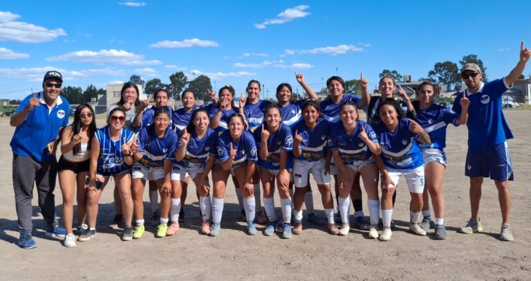 Sportivo Ferrocarril coronó un año histórico en el fútbol femenino Sportivo Ferrocarril coronó un año histórico en el fútbol femenino