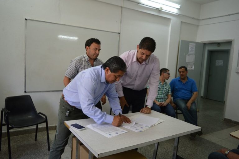 Se firmó el convenio para que continúe la carrera de Ciencias Políticas en San Antonio Oeste