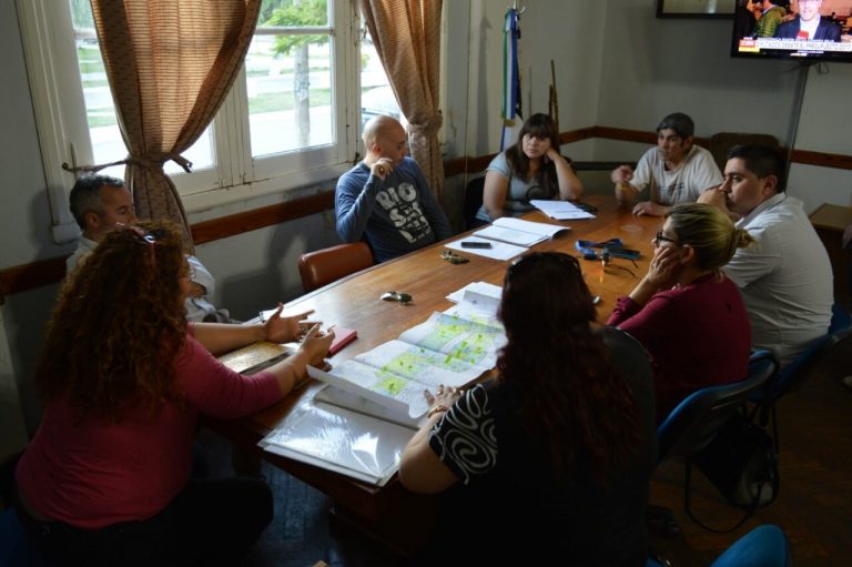 Comisión de Juntas Vecinales se reunió con representantes del Barrio San Cayetano