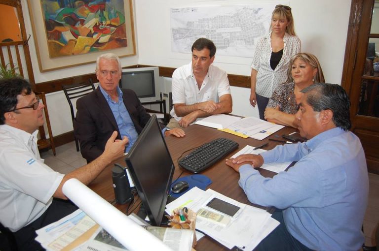 Municipio formalizó convenios con empresas que operan en la localidad