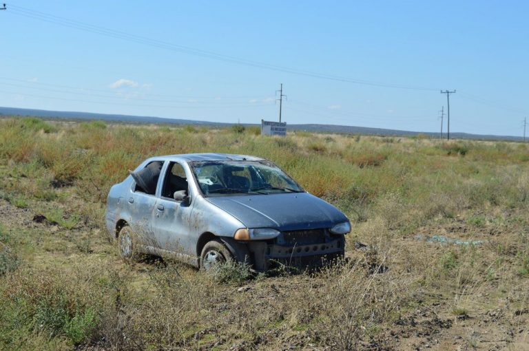 Vecino de SAE volcó cerca de San Antonio Oeste