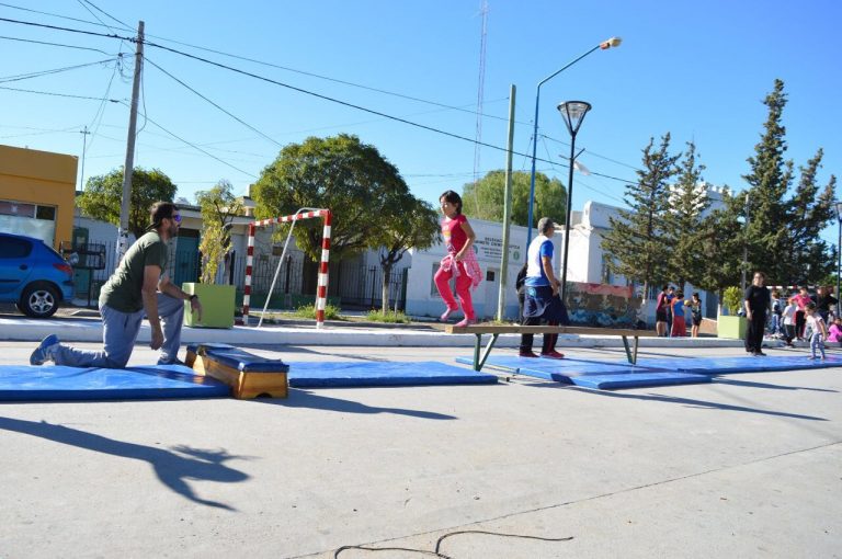 Celebraron en plaza Centenario el Día Mundial de la Actividad Física y la Salud