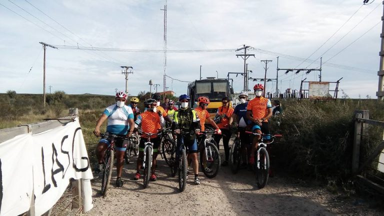 Vecinos presentaron denuncia penal por desechos de langostinos cerca de Las Grutas