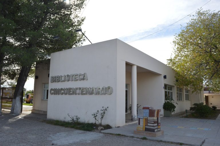 Integrantes de la Biblioteca Cincuentenario viajaron a la Feria del Libro