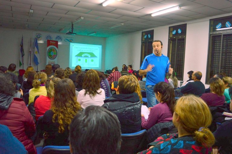 Capacitación de P.E.C.O.S a docentes, un programa sanantoniense ejemplar, único en la provincia que lucha contra la obesidad infantil