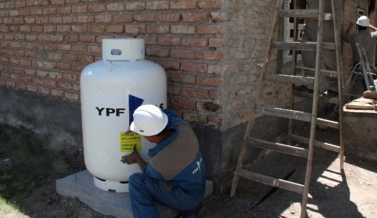 Expectativa en el Puerto de SAE por la promesa de Weretilneck del gas en garrafones