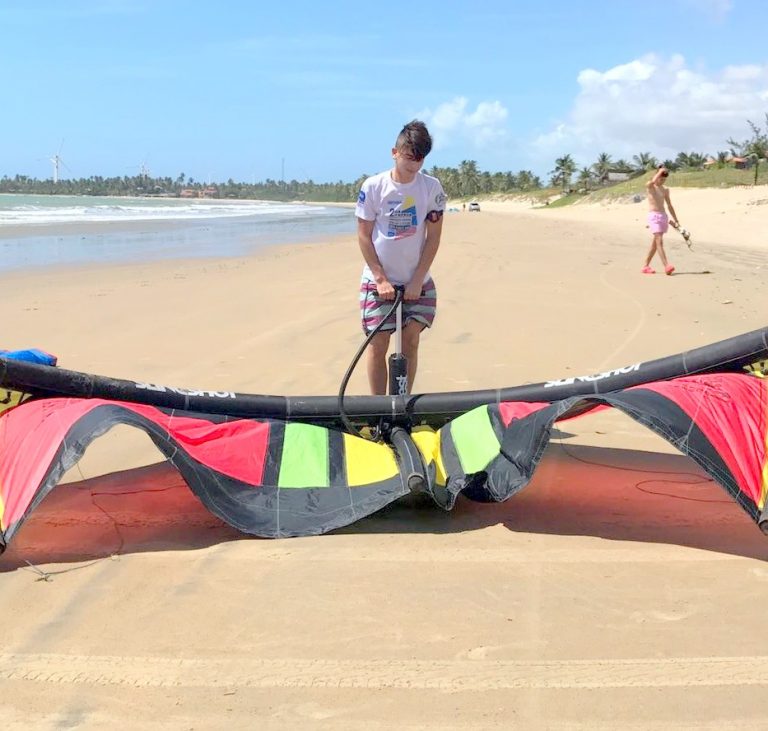 El sanantoniense Juan Dowbley representará al país en el Campeonato Europeo de Kite Surf