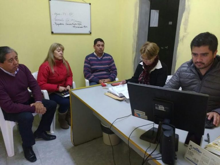 Una oferta para la compra de un camión recolector para el municipio