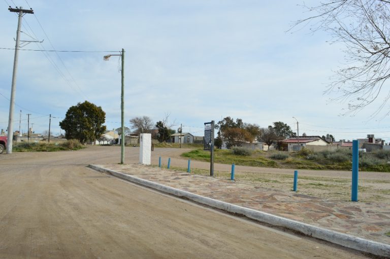 Se extiende la plaza del barrio San Cayetano para cerrar calle peligrosa