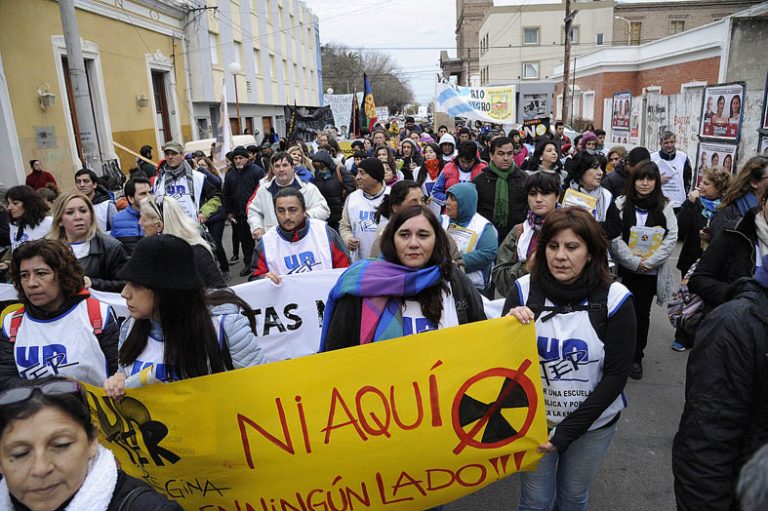 Sesión legislativa para rechazar la planta nuclear: autoconvocados presentarán planillas con miles de firmas