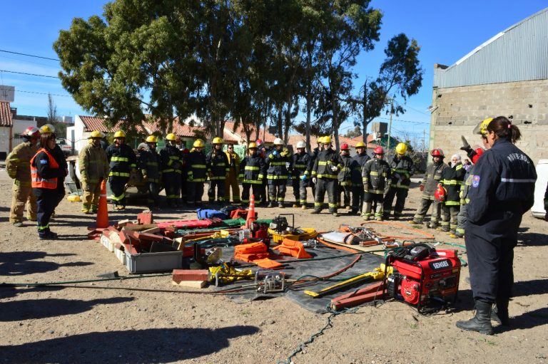Bomberos de SAO organizó curso provincial de rescate vehicular liviano y técnicas de inmovilización en trauma