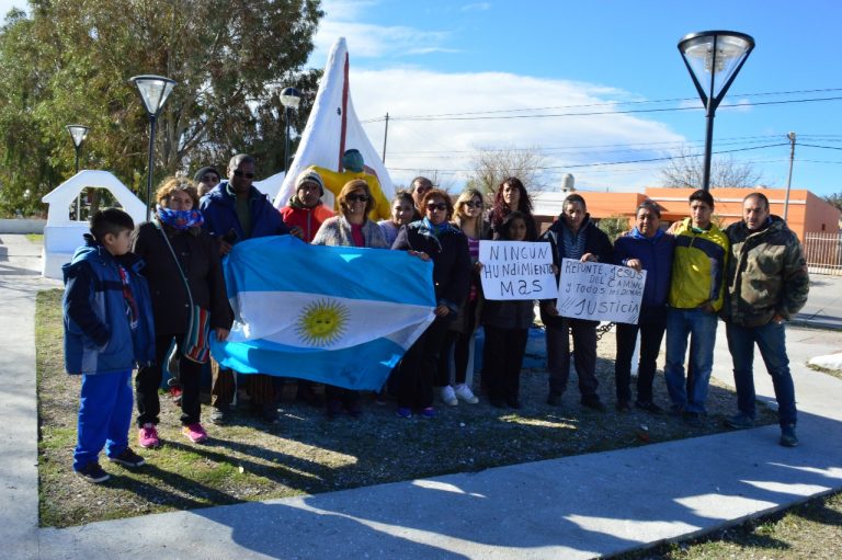 San Antonio Oeste se sumó al reclamo por el pesquero Repunte #NingunHundimientoMas
