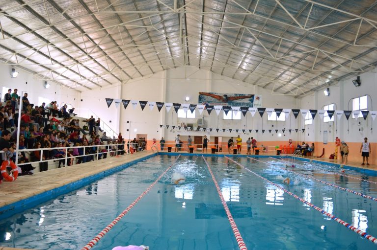 Realizaron Torneo de Natación Interno. El natatorio municipal será sede del provincial que inicia el 25 de agosto