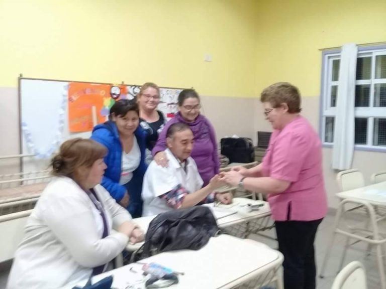 «Viviendo con Diabetes»: intervención del CAPS Dr. Neumivakin en la Escuela de Adultos N°20