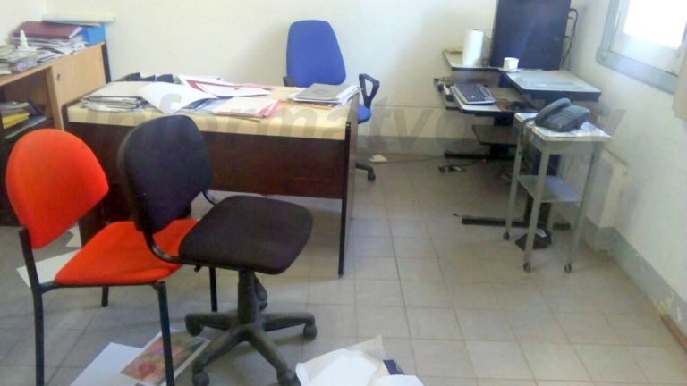 Ingresaron en la oficina del Presidente del Concejo Deliberante y sustrajeron elementos de electrónica