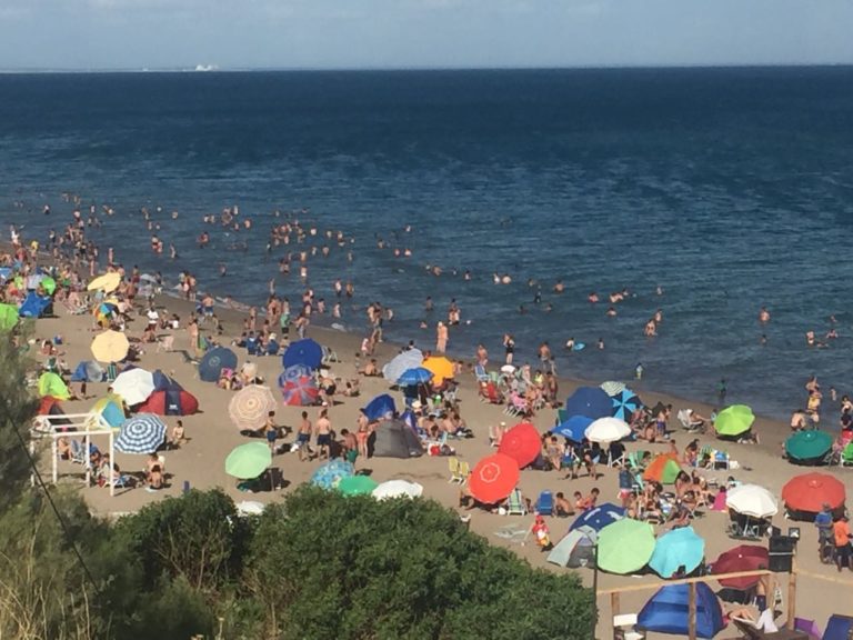 Navidad con buena ocupación en Las Grutas y sin inconvenientes durante los festejos