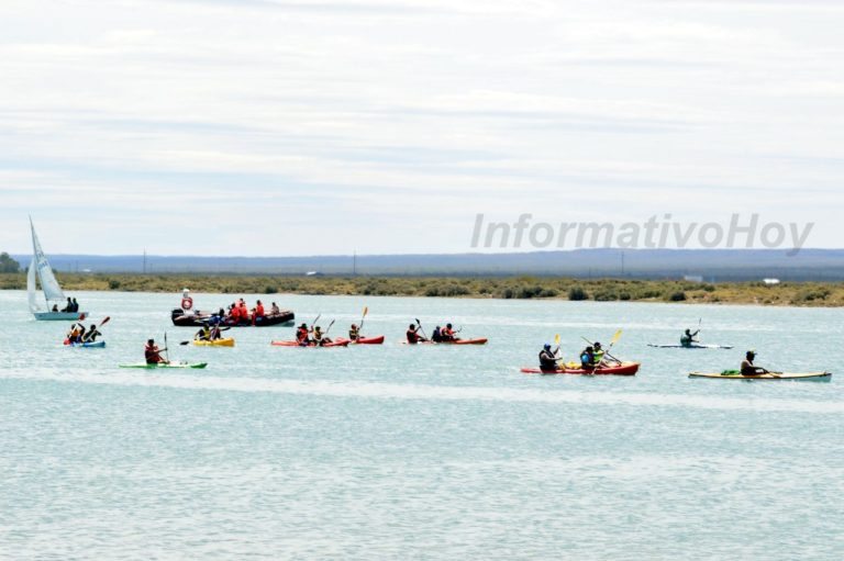 Se llevó adelante la travesía en Kayak desde la plaza Luis Peirano hasta Punta Verde