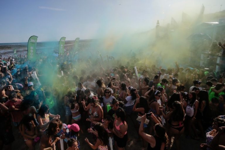 Presentarían denuncia: varios vecinos del Buchalaufquen cansados de la acústica de los paradores de Las Grutas
