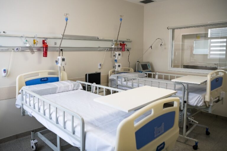 Con críticas gremiales, el Ipross avanza con el control privado de parte de sus prestaciones Con críticas gremiales, el Ipross avanza con el control privado de parte de sus prestaciones