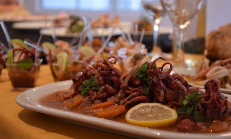 Gastronomía en Las Grutas: relevamiento de precios en restaurantes de la peatonal durante diciembre Gastronomía en Las Grutas: relevamiento de precios en restaurantes de la peatonal durante diciembre