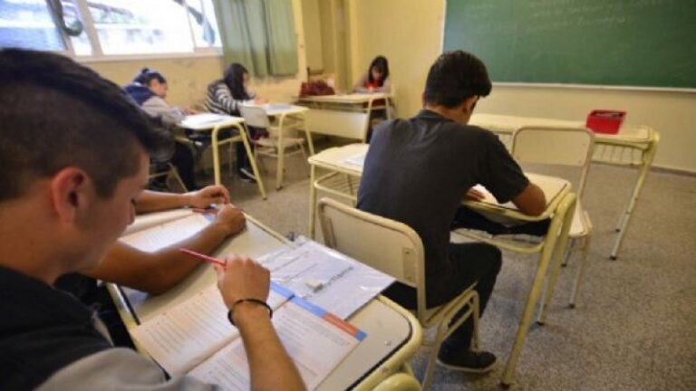 Educación: más tiempo para anotarse en el Plan Fines 2025
