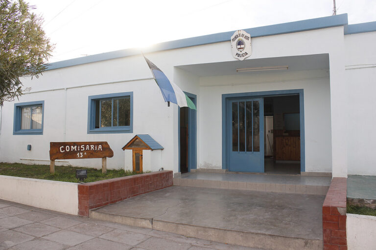 Sierra Grande: denuncian dos hurtos en vehículos estacionados Sierra Grande: denuncian dos hurtos en vehículos estacionados