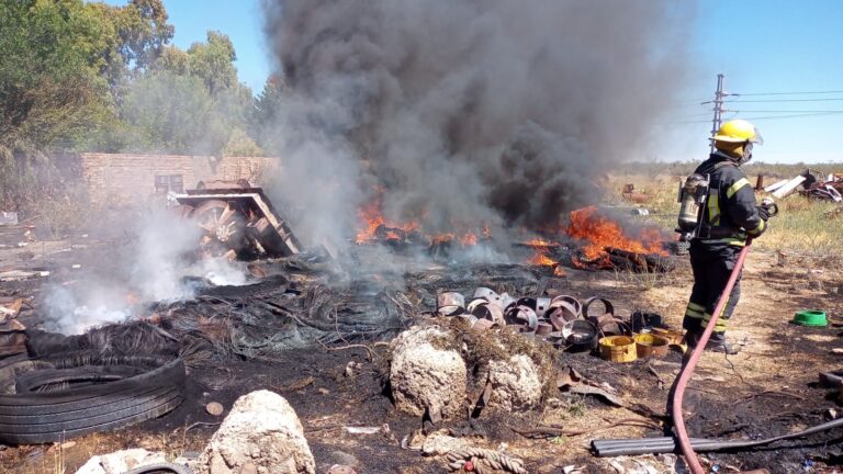 SAO: bomberos apagaron incendio en la zona del El Cruce