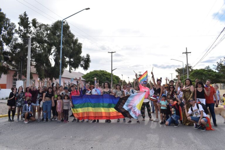 Realizaron la primera Marcha del Orgullo por las calles de San Antonio Oeste