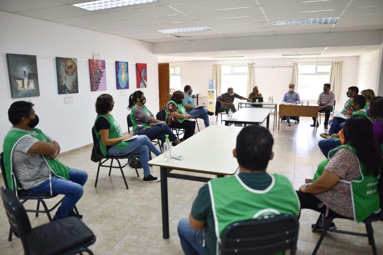 Selva Sánchez de ATE “regularizarán los vínculos laborales a porteros con horas cátedras»