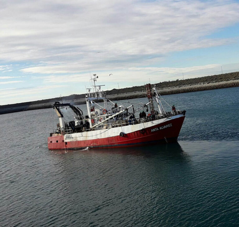 Artesanales no quieren en SAO barcos que estuvieron en pesca de Nación
