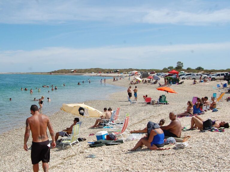 Desde este año, las playas del Puerto del Este contarán con vendedores ambulantes habilitados