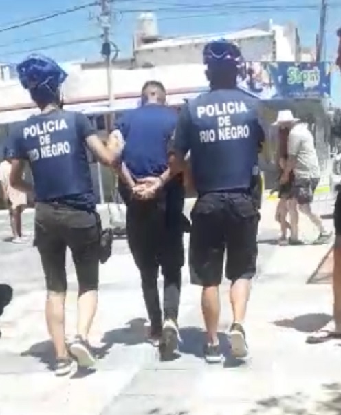 Las Grutas: intentó robar en un restaurante y fue detenido