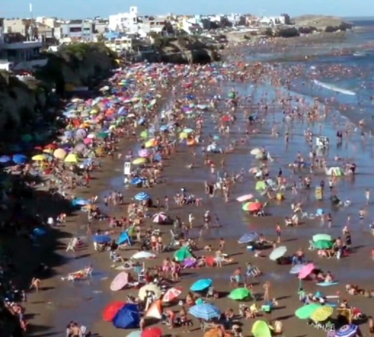 Festejos por el aniversario de Las Grutas: turismo, cultura y celebración frente al mar Festejos por el aniversario de Las Grutas: turismo, cultura y celebración frente al mar