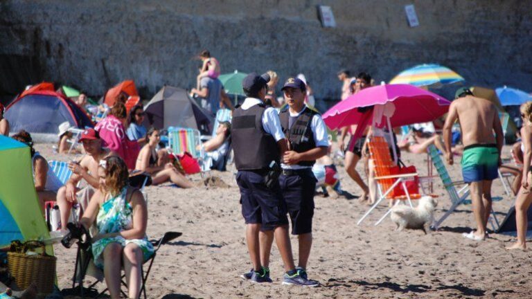 Las Grutas: le rompieron la boca y arrebataron el celular