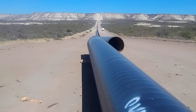Dos consorcios compiten por el gasoducto que conectará Vaca Muerta con la costa rionegrina Dos consorcios compiten por el gasoducto que conectará Vaca Muerta con la costa rionegrina