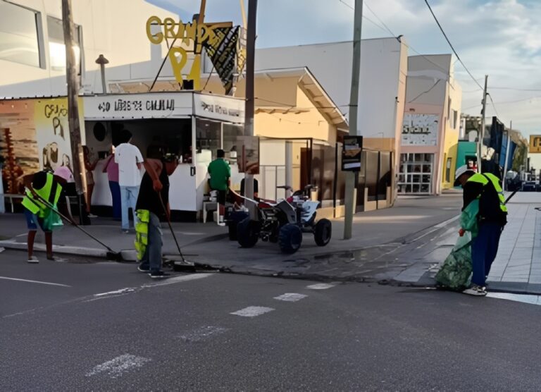 El fin de semana largo dejó ocupación total y desafíos logísticos en la villa balnearia El fin de semana largo dejó ocupación total y desafíos logísticos en la villa balnearia
